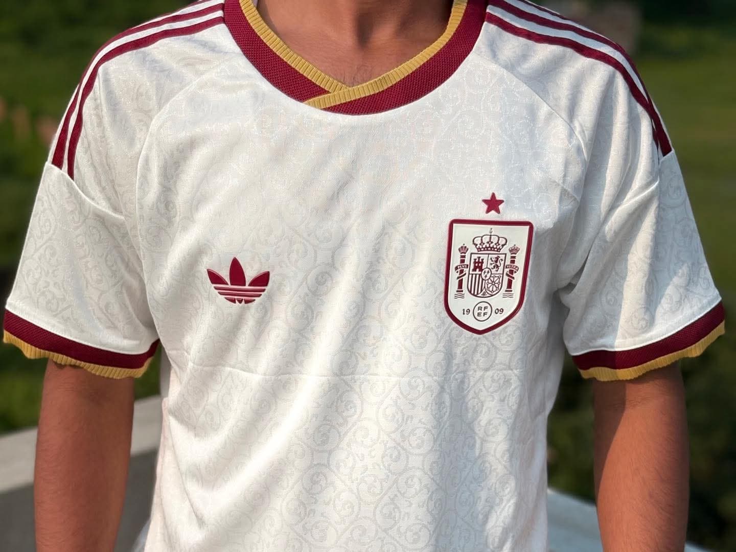 Spain 2026 Away Jersey – Player Edition