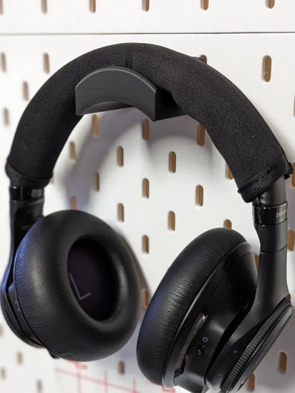 Headphone Mount for PegBoard – H2EMNT03